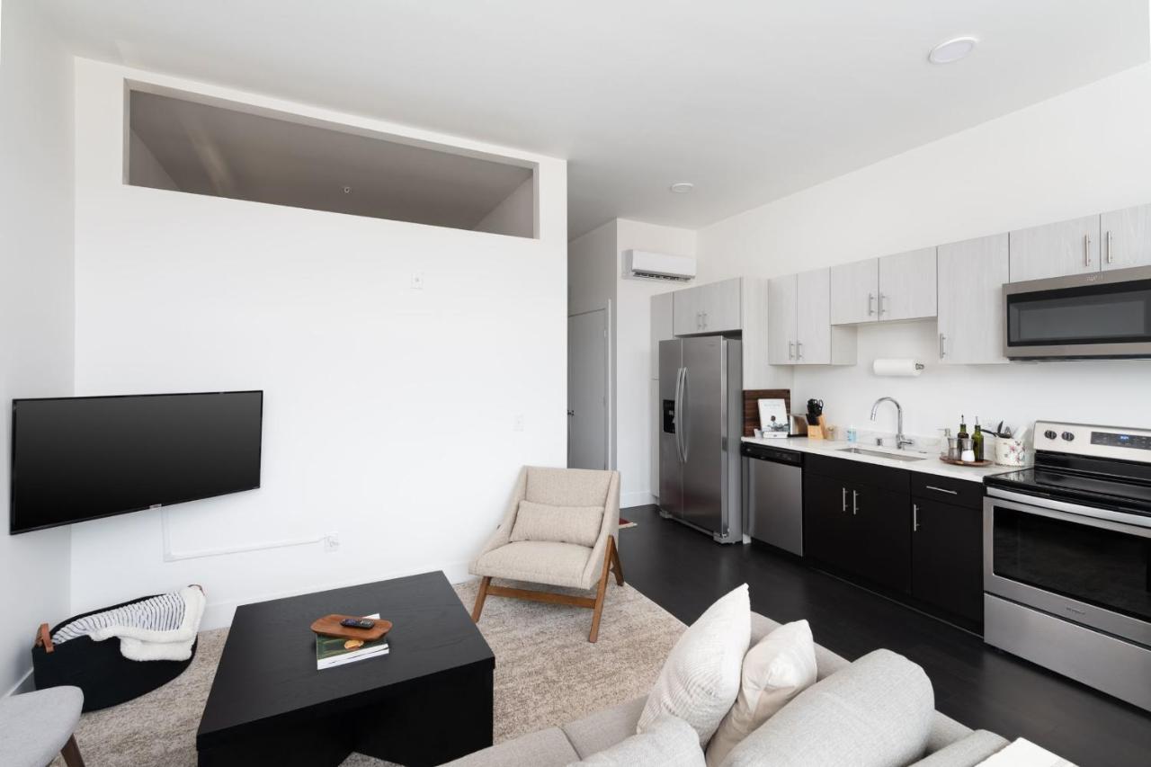 Modern 1Br Apt With Skywalk To Fiserv, Rooftop, And Parking Milwaukee Dış mekan fotoğraf
