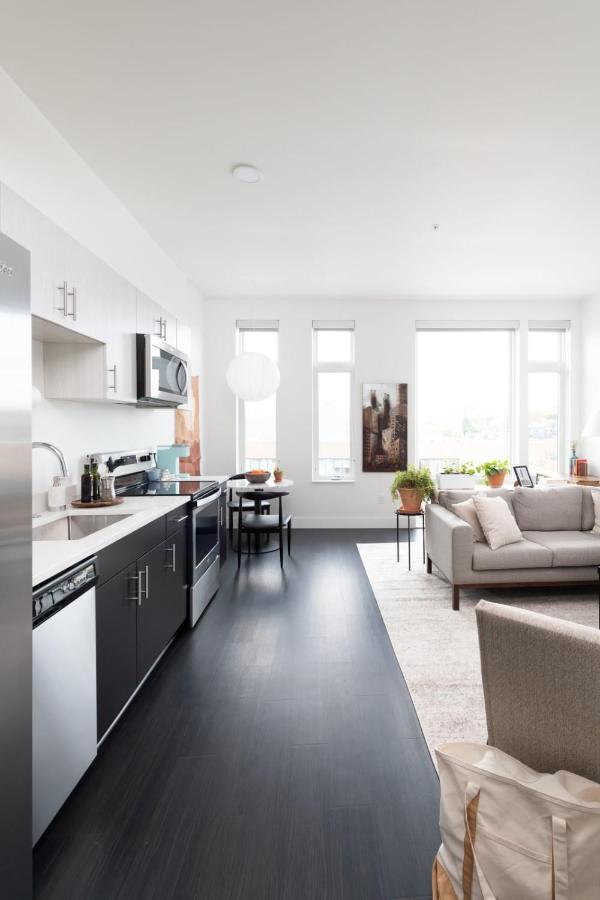 Modern 1Br Apt With Skywalk To Fiserv, Rooftop, And Parking Milwaukee Dış mekan fotoğraf